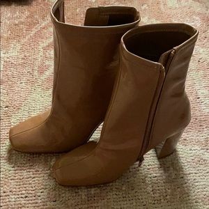 Steve Madden patent leather short boots